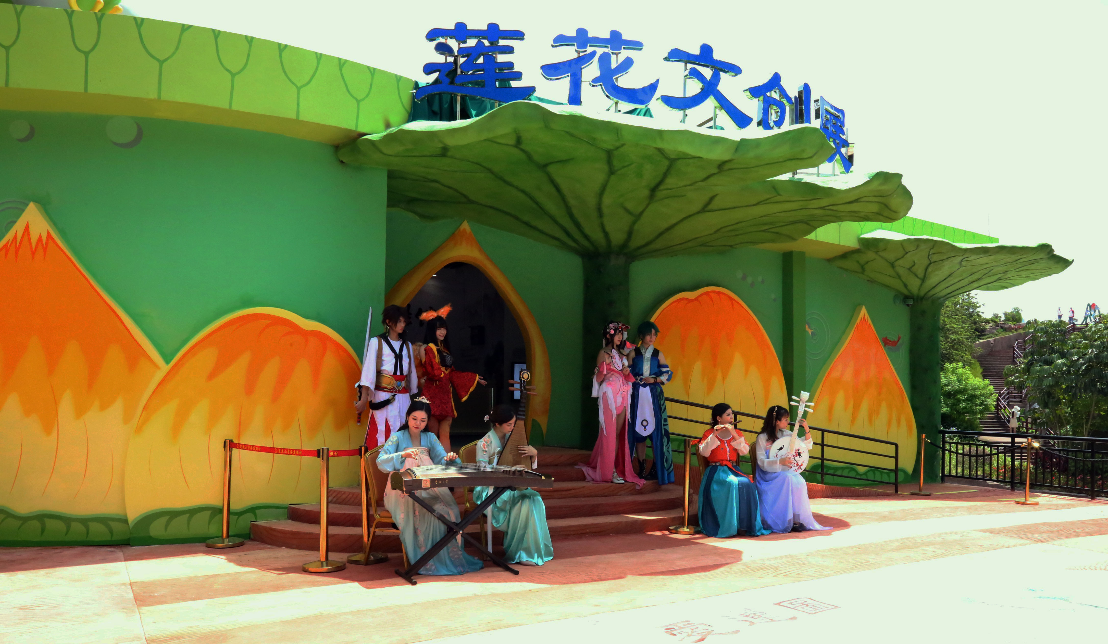 来莲花文创展馆开启莲花文化之旅