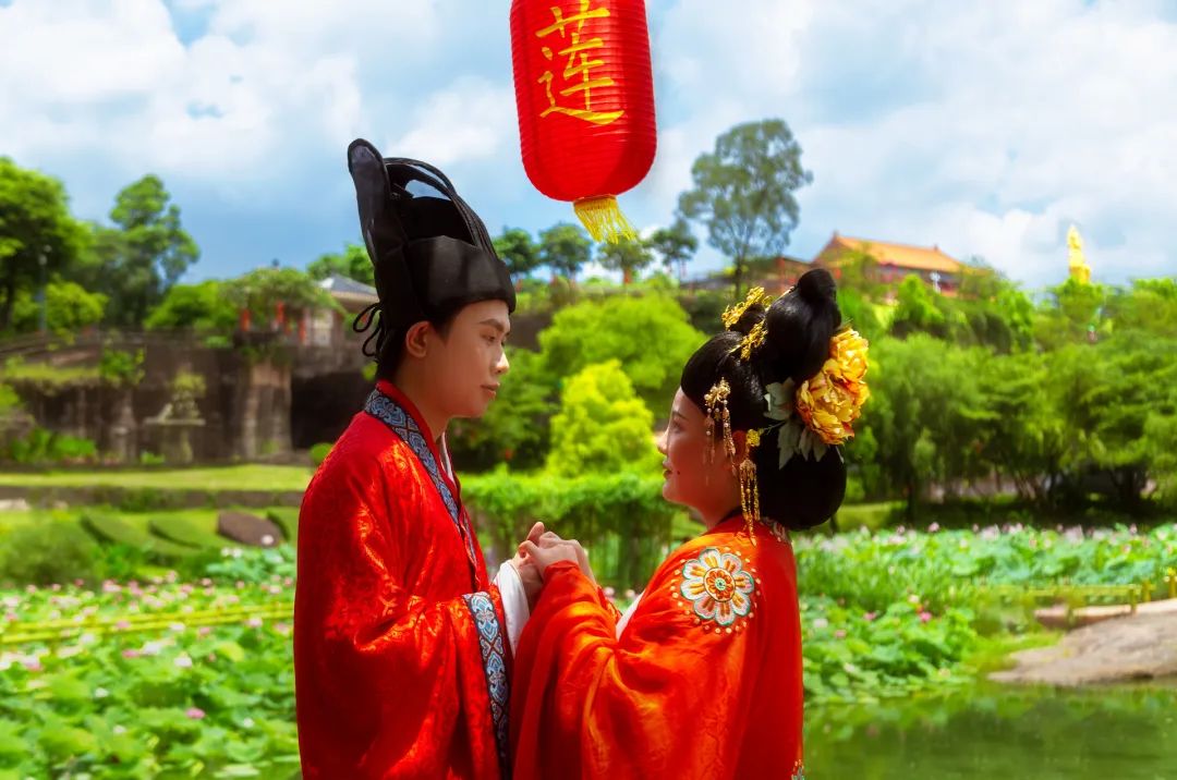 叮，你有一封来自莲花山的“莲”谊邀请函